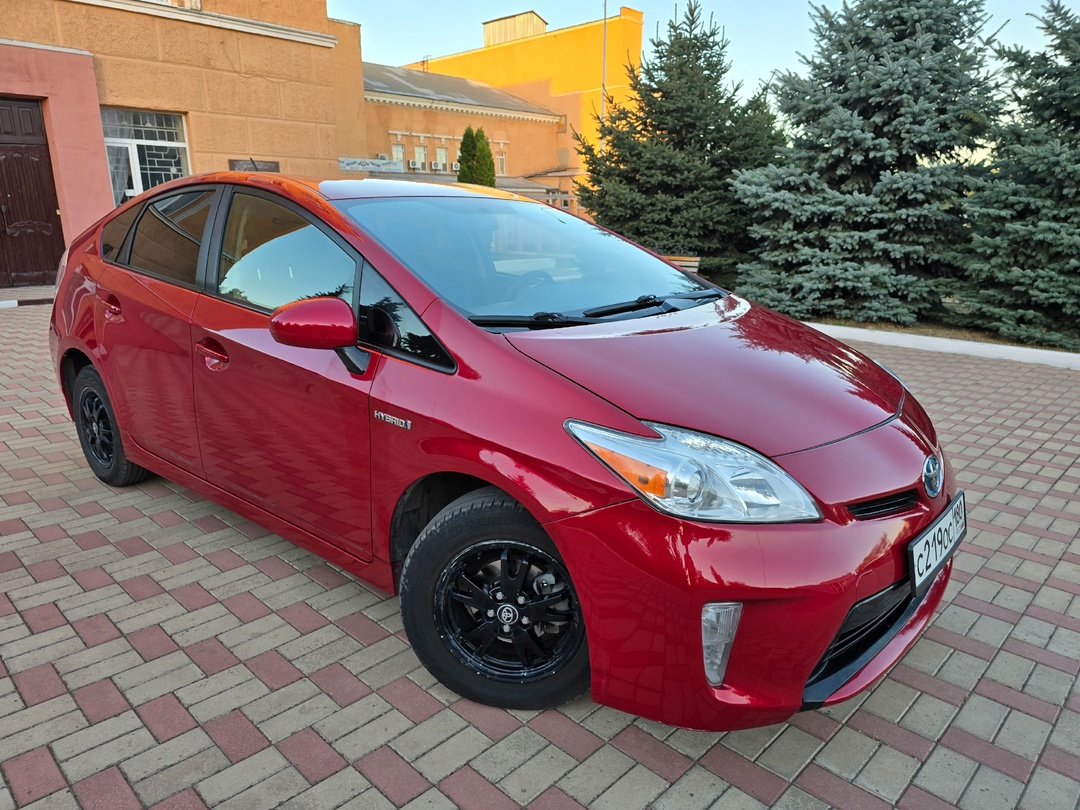 Продам Toyota Prius Тойота Приус 2014 год 1.8 ГИБРИД пробег 120 000 Возможен обмен , КРЕДИТ Переоформление в МРЭО Цена 1 320 000 торг. +79591441400 +79591273845